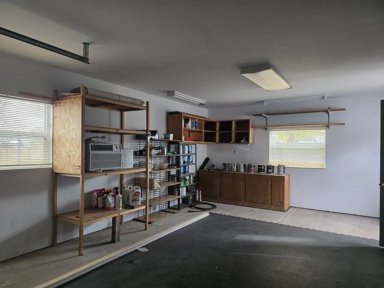 367 Cedar St — Photo 38