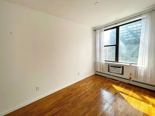 Rented by Compass | media 2