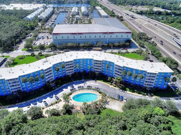 3315 58th Ave S APT 615, Saint Petersburg, FL 33712