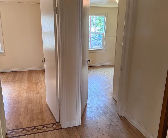 1833 S 14th St W — Photo 15