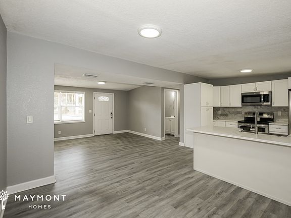 5th image of 3002 E Yukon St