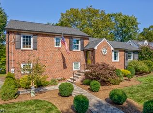 14 Burgess St, Chatham, NJ 07928
