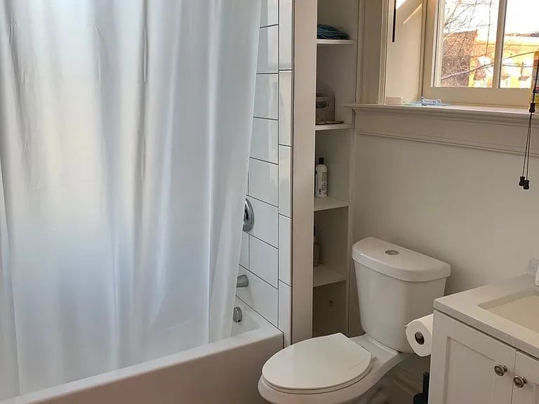 3325 Indiana Ave — Photo 24