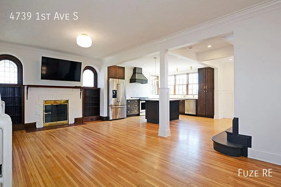 Building Photo - 4739 1st Ave S