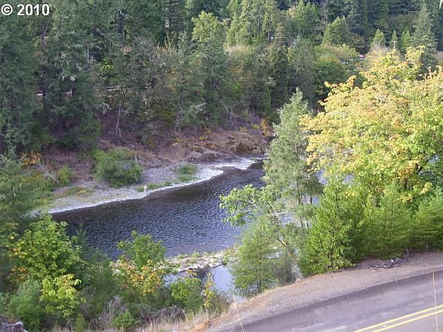 2nd image of 1291 Lone Rock Rd