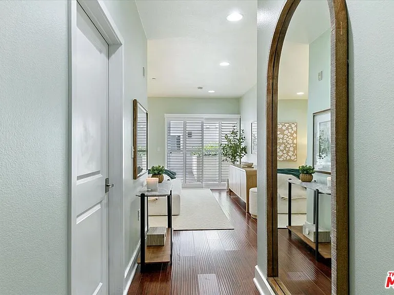 11115 Acama St #107 — Photo 38
