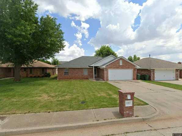 1207 Garden Grv, Yukon, OK 73099