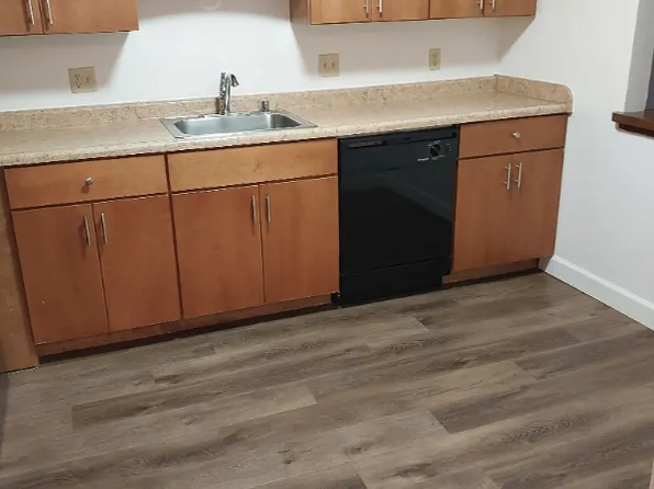 8620 N Port Washington Rd, Milwaukee, WI