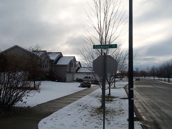 5th image of 642 N Silkwood Dr
