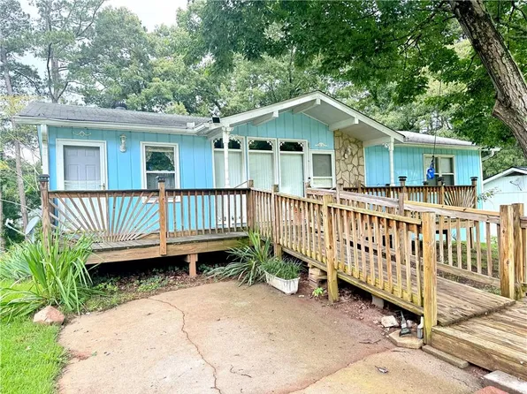 4224 Rocky Face Dr, Douglasville, GA 30135