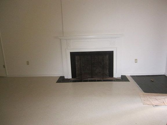4th image of 37 Wooster Pl