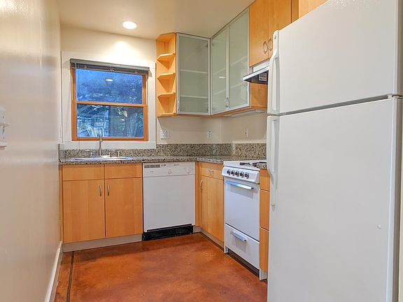 3rd image of 1707 15th St #1707