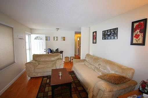 2nd image of 18435 Windsor Ln