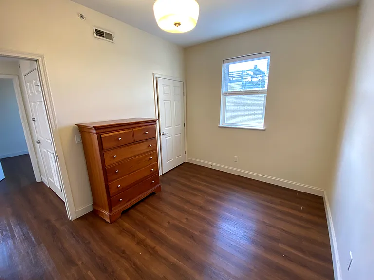16 N Congress St #301 — Photo 5