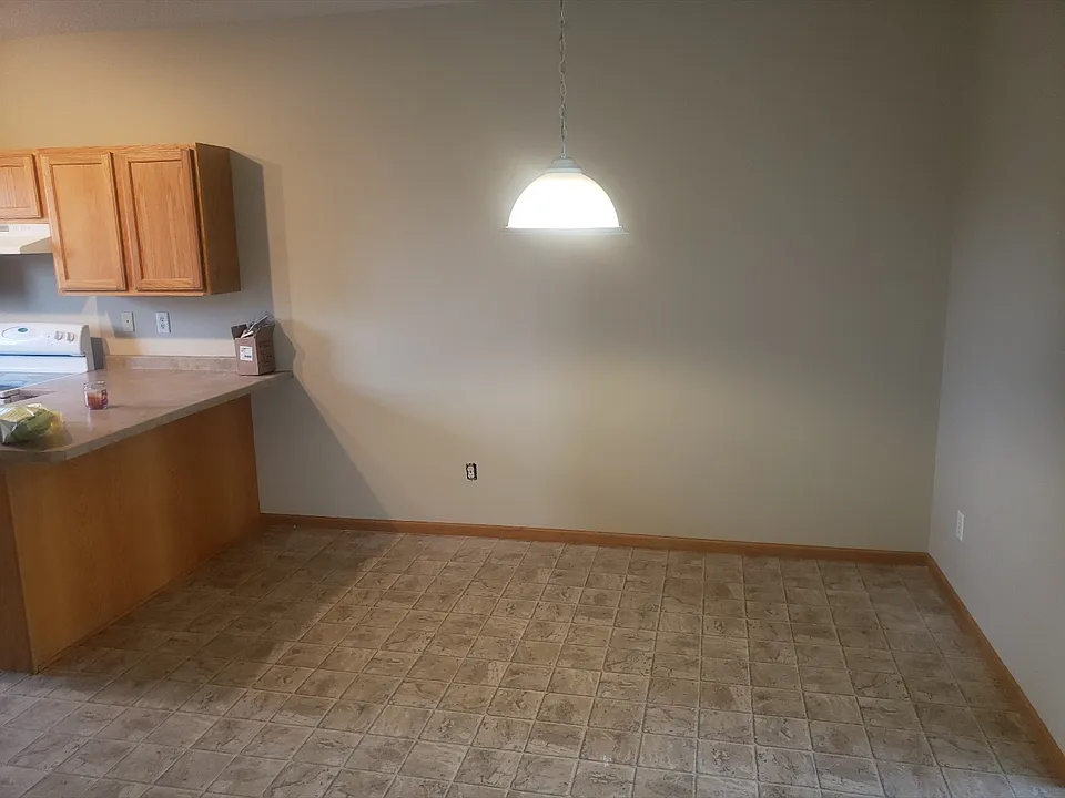 4192 Orleans Dr NE #4192