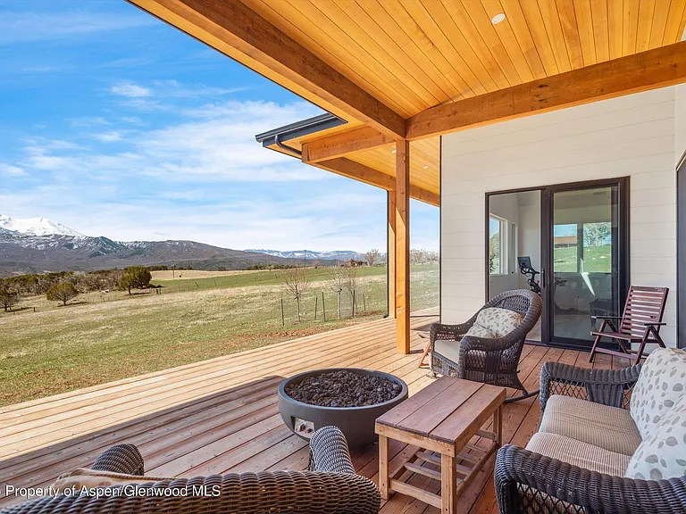 1840 Upper Cattle Creek Rd — Photo 34