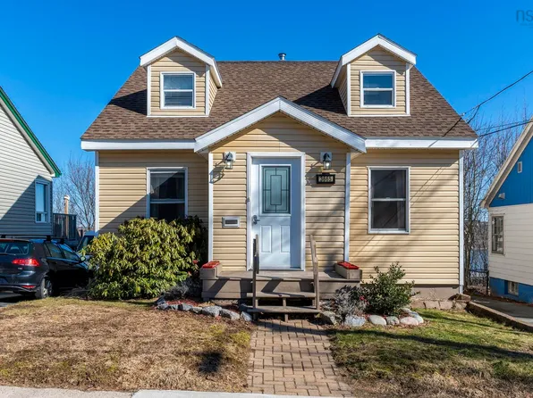 3665 Albert St, Halifax, NS B3K 3N7