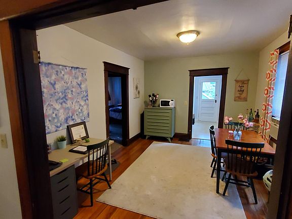 4th image of 4018 Forest Ave #1