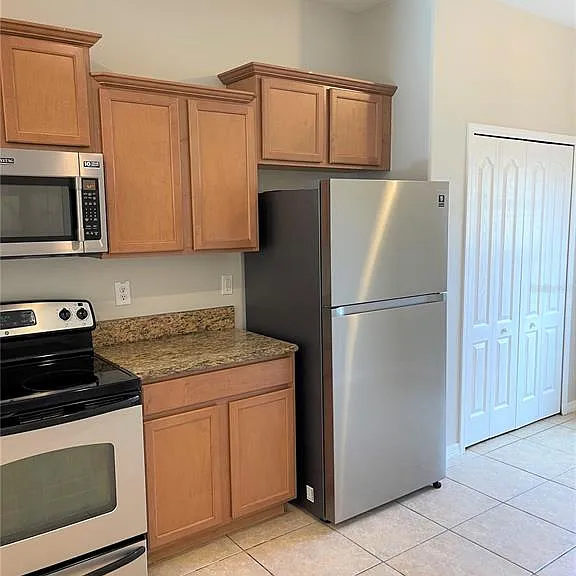 4011 Winding Vine Dr — Photo 6