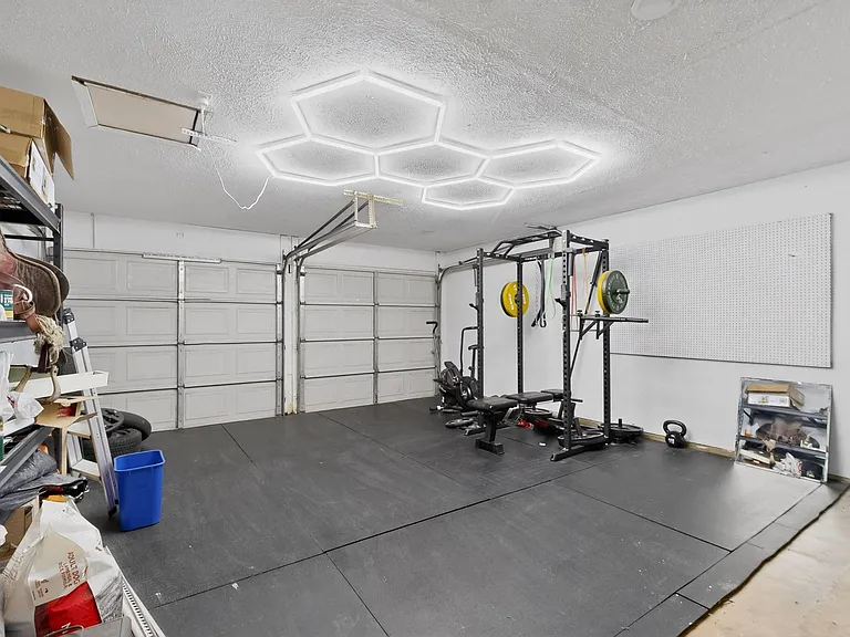 9807 Dallum Dr — Photo 28