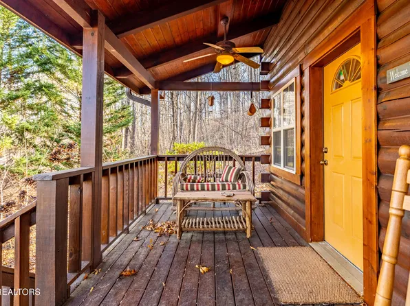 438 Starr Mountain Rd, Englewood, TN 37329