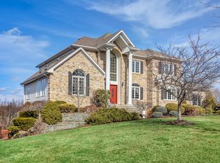 15 Country Brook Dr, Montville, NJ 07045