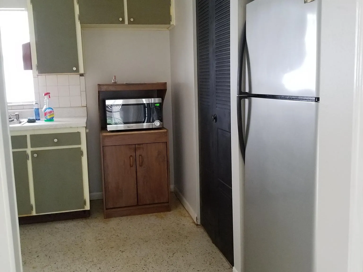 3 bed, 1598 sqft, $2,395 — Photo 3