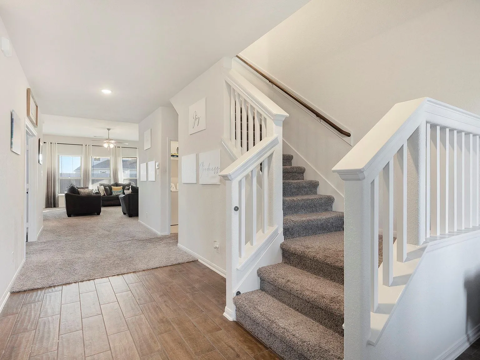 4 bed, 3.0 bath, 3282 sqft, $3,200 — Photo 4