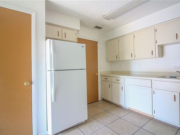 5th image of 209 Granite Dr