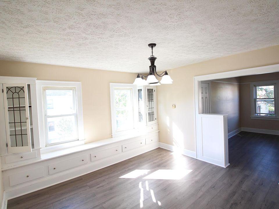 1st image of 4209 Stickney Ave #D