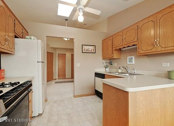 4th image of 6640 183rd St APT 3d