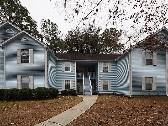1st image of 2011 Coldspring Dr APT F