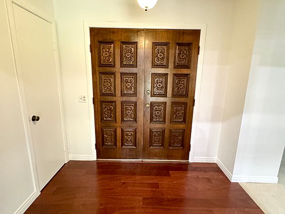 4th image of 230 Armstrong Dr