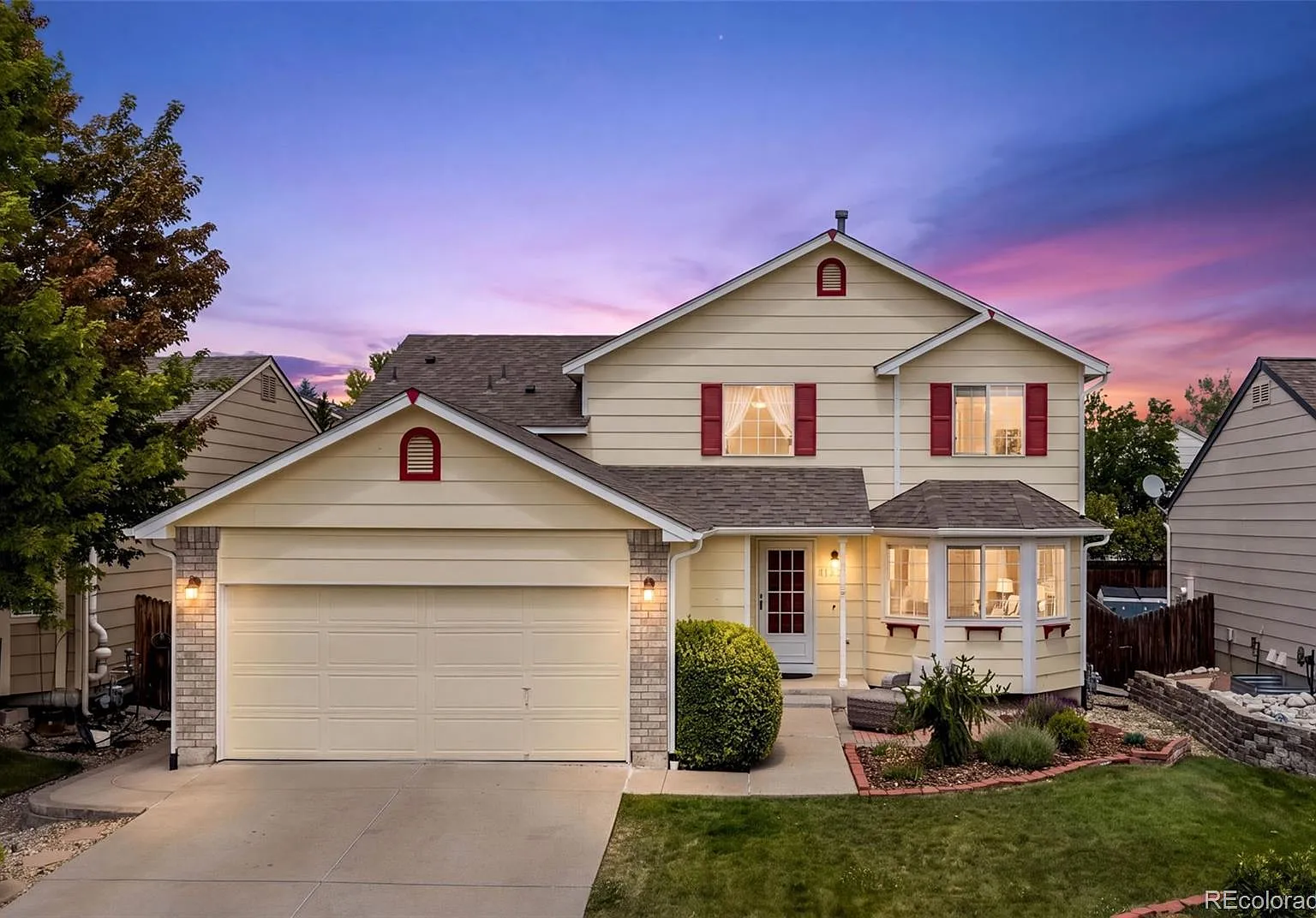 4 bed, 2.5 bath, 2083 sqft, $3,950 — Photo 1