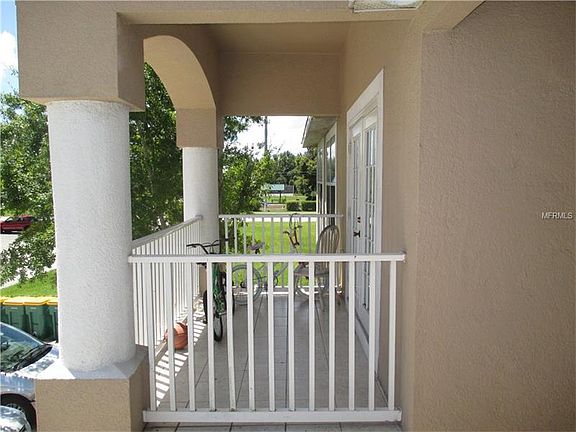 4th image of 160 Ivy Ln #4