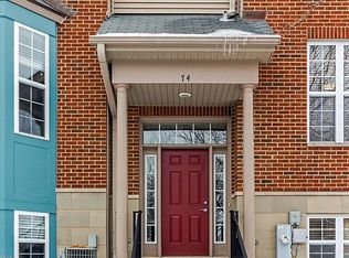 74 Thomas Ct, Grayslake, IL 60030