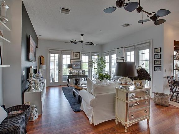 3rd image of 4385 Wardell Pl #13-303