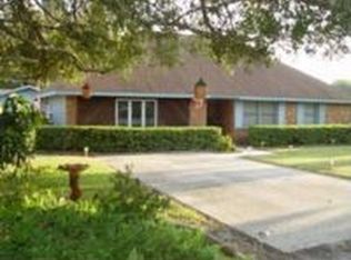 145 Howe Ave, Labelle, FL 33935