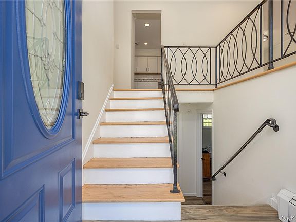 5th image of 3709 Foothill Street