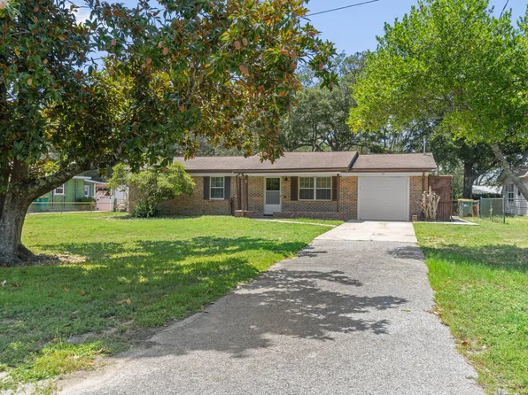 55 12th St, Shalimar, FL 32579