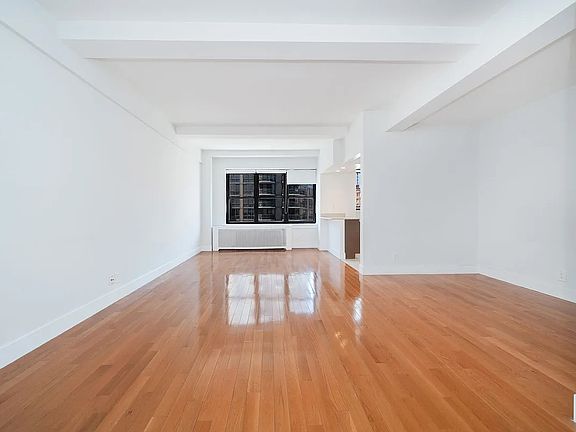 2nd image of 400 E 57th St #3DH