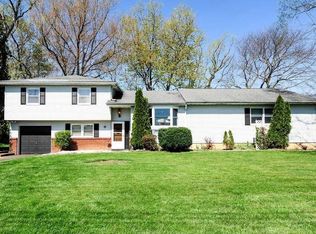 9 Terrence Ter, Freehold, NJ 07728