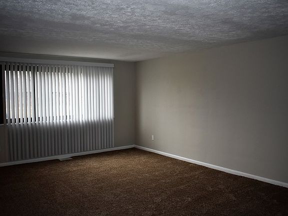 3rd image of 813 Burman Ave