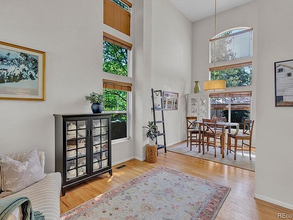 3rd image of 12527 Dexter Way