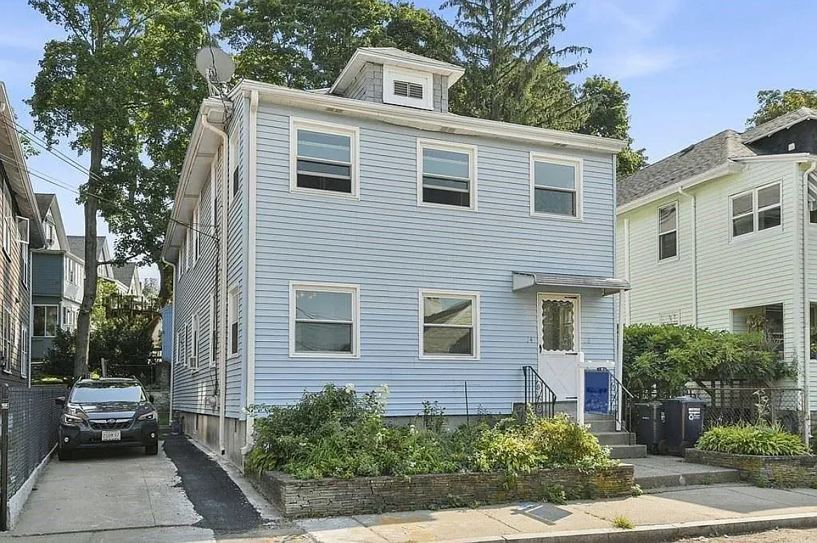 3 bed, 1320 sqft, $3,600 — Photo 1