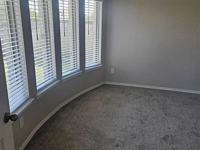 21131 Armstrong County Dr — Photo 21