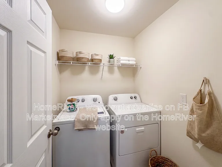 4215 E Gator Cir — Photo 3
