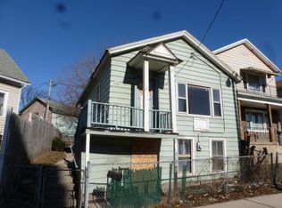 946 W Windlake Ave, Milwaukee, WI 53204