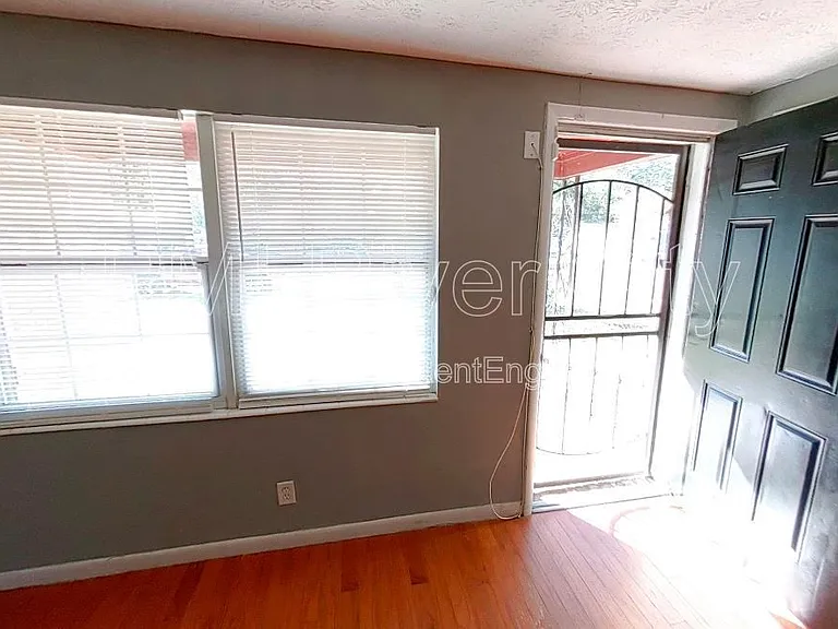 7471 John F Kennedy Dr W — Photo 6