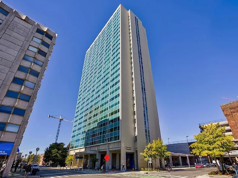 555 E William St #16G — Photo 2